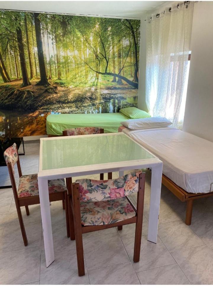 Cute Little Flat With View, 20 Mins To Bgy Airport Apartment Pradalunga Bagian luar foto